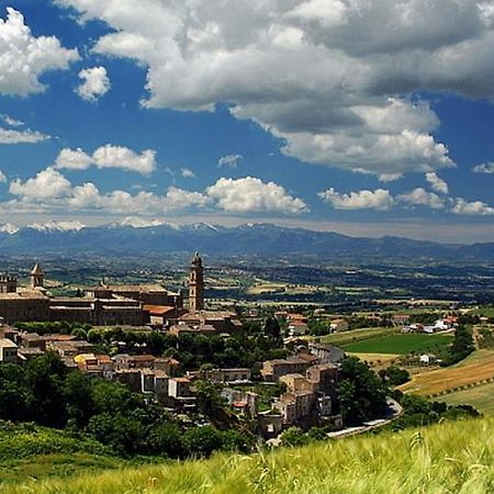 Marche Hills Apartment Morrovalle Bagian luar foto